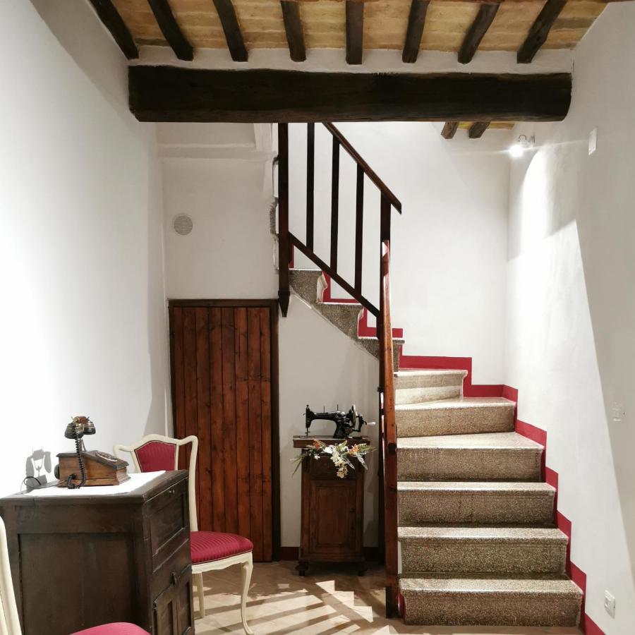 Otello Guest House มอนตาลชิโน ภายนอก รูปภาพ
